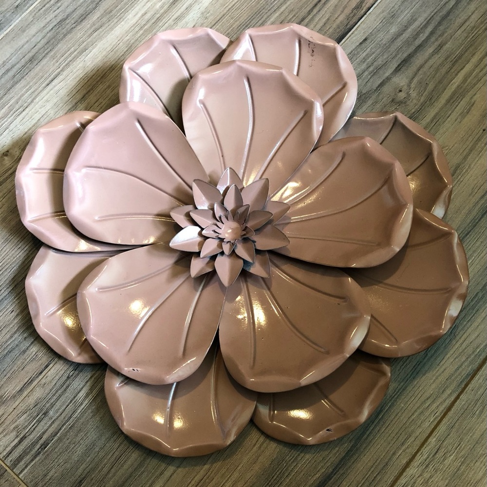 Metal flower hanging wall art decoration